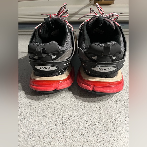 Size 43 balenciagas tracks - Picture 2 of 3